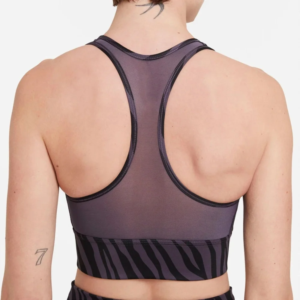 Nike Dri-Fit Swoosh Icon Clash Med-Sup Sports Bra